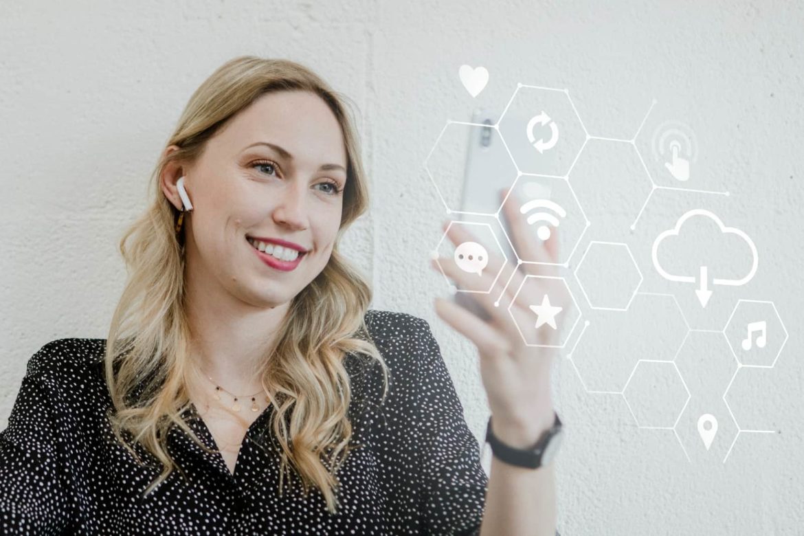 Femtech ganha espaço na saúde digital e amplia soluções voltadas às mulheres