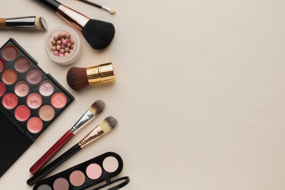 Prêmio Glamour de Beleza 2026 destaca produtos que renovam a rotina de maquiagem